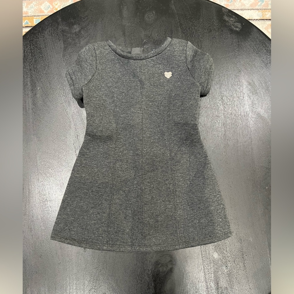 💃🩶Girls Short Sleeve Dress Size 4/5🩶💃